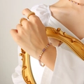 Elegante gouden armband met veelkleurige edelstenen op een model met vintage lijst - Kleurrijke Zirkoon Armband-17cm