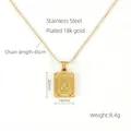 Collar de acero inoxidable chapado en oro de 18K con colgante cuadrado de la letra A - Estilo Letra A