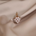 Elegant gold brooch with white pearl grapes and diamond-encrusted leaf on champagne satin - 555# White Grapes