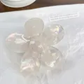 Iridescent pink five-petal flower hair claw clip with pearlescent finish and acetate texture - Flower 6.5cm / Iridescent White