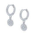 Elegante silberne Sonnenblumen-Ohrringe mit glitzerndem Zirkon auf klarem weißem Hintergrund - Weißgold