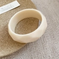 Minimalist cream acrylic faceted chunky bangle with a modern geometric resin design - Geometric Faceted Style / Off White