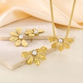 Set gioielli in oro 18K con collana a petalo e perle su base in pietra naturale - Stile con Centro Perla (KS220670-LX)