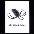 Scultura ala di cristallo viola scuro su biglietto creativo On Cloud Nine - Ametista con biglietto