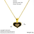 Halskette mit 18K Goldbeschichtung, schwarzem Herzanhänger und Mikro-Kristallen - Herzform (SN405G)