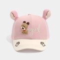Dettaglio cappellino rosa con rete, orecchie 3D e toppa a cucciolo per bambini - 52cm (2-5 Anni) / Rosa