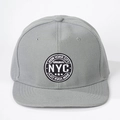 Cappellino da baseball grigio a tesa piatta con ricamo New York City NYC stile street - Grigio