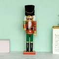 30cm Nussknacker-Soldat-Deko mit rot-grünem Karo und Goldbesatz auf Marmorboden - 30cm / Rot