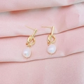Knot design golden stud earrings featuring elegant white baroque pearl drops - Gold Knot White Single Pearl Style