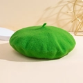 Classic grass green cashmere feel wool beret hat in round artist style for women - One Size / Fruit Green