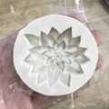 Silikonform in Blumenform für Fondant-Kuchendekoration und Schokoladenherstellung - Creme