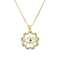 Dettaglio ravvicinato della collana con ciondolo occhio del male dorato e zirconi bianchi - Stile Petalo-Blu (CN001591YH)