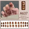 Bernsteinfarbene Marmor-Kunstnägel mit Goldfolie im kurzen Design Modell A637 - Brauner Smudge Goldfolie Nahaufnahme Stil (A637)