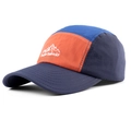 Gorra de béisbol de 5 paneles en naranja y azul con bordado de montaña en color blanco - Ajustable / Azul Marino Patchwork