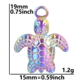 Detalle del colgante de tortuga irisado con especificaciones de tamaño y peso - Colgante Color Arcoíris