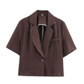 Veste blazer marron à manches courtes en lin avec boutonnage simple sur un fond blanc épuré - XS / Blazer à Manches Courtes