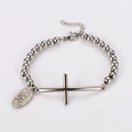 Detail van stalen kralenarmband met groot kruis en Maagd Maria hanger - 18+3cm / Staalkleur