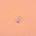 Colgante de corazón rosa con bordes de metal plateado y acabado de esmalte para DIY - Rosa