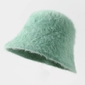 Winterlicher Plüsch Fischerhut in Minzgrün aus Kunstpelz mit warmer Textur - M (56-58cm) / Obstgrün