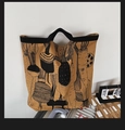 Grand sac cabas en toile jaune moutarde avec imprimé de légumes noir et anses solides - Radis Kaki Foncé