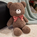 Orsetto di peluche marrone in tessuto arricciato con fiocco a quadri rossi - Orso / 30cm