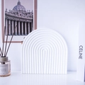 White arch wave plaster tray for jewelry display with minimalist decorative aesthetic - GB02 Large Short Arch (22*22*1cm)