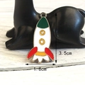 Cartoon rocket enamel pendant in colorful gold finish with 3.5cm x 1.8cm dimensions - 1.8CM×3.5CM / Rocket