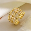 Anillo abierto de malla trenzada chapado en oro de 18 quilates con micro circonitas - Estilo Tejido Ancho (14124)