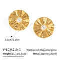 Detailed view of hammered gold stainless steel earrings with white pearl and size dimensions - Gold (YYE025219-G)