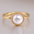 Vintage 10mm pearl ring in gold stainless steel finish with milgrain edge detail - US 6 / Gold