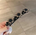 Elegant black hair clip with three sparkling champagne rhinestone flowers for women - Grey Blue