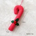 Sucre d'orge de Noël en tissu à pois avec feuilles de houx et baies rouges à suspendre - Style à pois