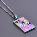 Collana minimalista con ciondolo a sole inciso arcobaleno e catena a maglie fini in oro - Ciondolo con Collana / Arcobaleno
