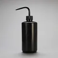 Black 500ml squeeze bottle with scale and curved nozzle for garden and lab use - 500ml (Black)
