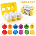Set di 6 uova giocattolo con vassoio giallo e cuori geometrici colorati per bimbi - Set di 6 Uova per l'Abbinamento delle Forme (BK-053-1)