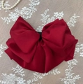 Elegante pinza para el pelo con lazo de satén rojo vino y tela de múltiples capas - Rojo Oscuro