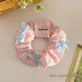 Chouchou à carreaux roses avec nœuds bleus et étiquette faite main, 11cm - Rose