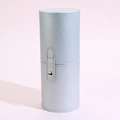 Zylindrischer Make-up-Pinselhalter aus silbernem PU-Leder mit Metalldruckknopf - Silber
