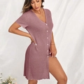Vestido de punto tipo gofre de manga corta y cuello en V en elegante color rosa polvoriento - S / Rosa oscuro
