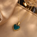 Collar de corazón de acero dorado con variante de colgante con textura de mármol verde - Verde