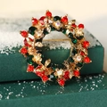 Christmas crystal wreath brooch in gold finish with red and green rhinestones - Multicolor Wreath