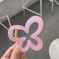Elegante pinza per capelli a fiore rosa in acrilico con robusta molla in metallo dorato - Rosa Gelatina