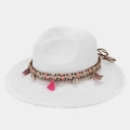 Sombrero de sol blanco con banda bohemia, borlas rosas y detalles de conchas - Talla única / Blanco
