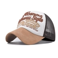 Cappello trucker con ricamo 3D marrone e bianco con rete e visiera in scamosciato - Cachi