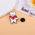 Spilla gatto in smalto bianco con cuori rossi e rosa per decorazione regalo San Valentino - Gatto che tiene i cuori