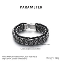 Dettaglio dell'incisione su acciaio inossidabile 316L del bracciale punk in pelle intrecciata - Stile Texture Intrecciata (KB94659-BD)