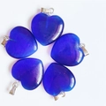 Deep blue heart-shaped crystal pendants with silver metal clasps and cat-eye effect - Dark Blue Cat Eye