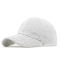 Gorra de béisbol de encaje blanco con bordado de corazones y malla para el sol de verano - Blanco