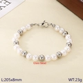 Bracciale regolabile in acciaio inossidabile e perle per donna con chiusura a moschettone - Stile Alternato Perla d'Acciaio e Perla di Vetro / Colore Acciaio (KB207004-Z)