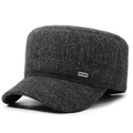 Berretto militare da uomo in tweed grigio scuro con calda fodera in pile e dettaglio metallico - Regolabile / Grigio